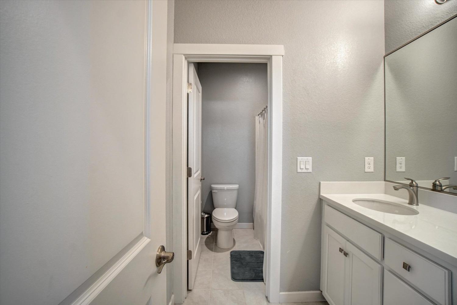 Detail Gallery Image 25 of 42 For 4092 Aura Way, Rancho Cordova,  CA 95742 - 4 Beds | 3/1 Baths