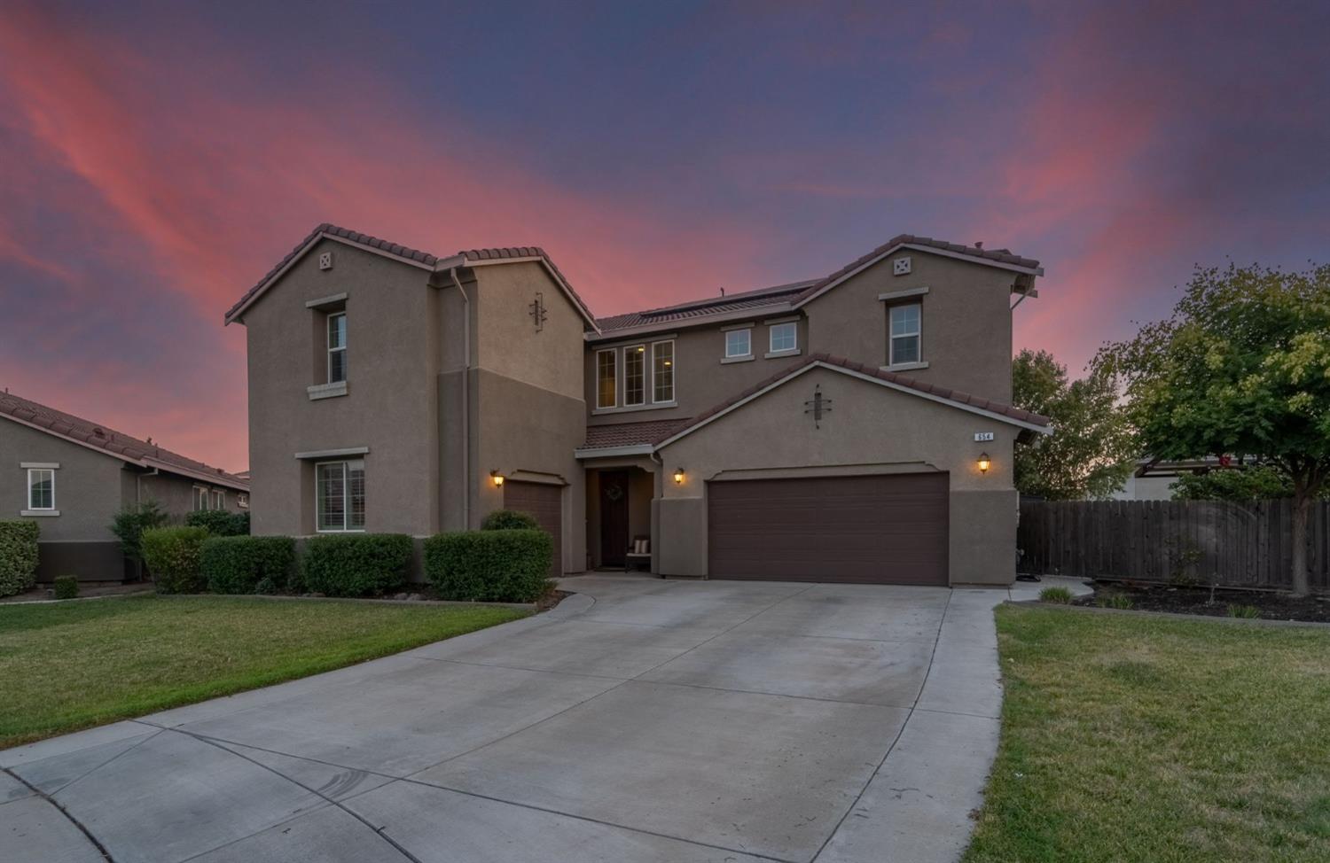 Detail Gallery Image 1 of 59 For 654 Kibbie Ct, Manteca,  CA 95337 - 4 Beds | 3/1 Baths