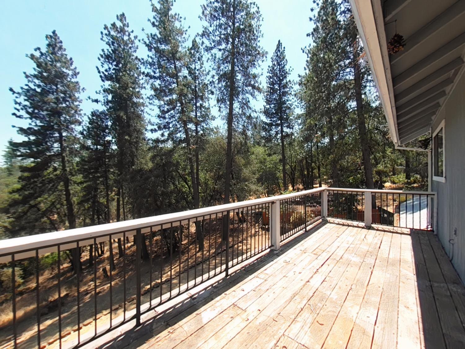 Detail Gallery Image 8 of 43 For 19056 Connie Dr, Grass Valley,  CA 95949 - 4 Beds | 2/1 Baths