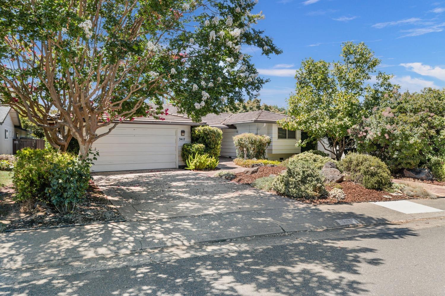 Detail Gallery Image 1 of 1 For 3417 Concetta Way, Sacramento,  CA 95821 - 5 Beds | 2/1 Baths