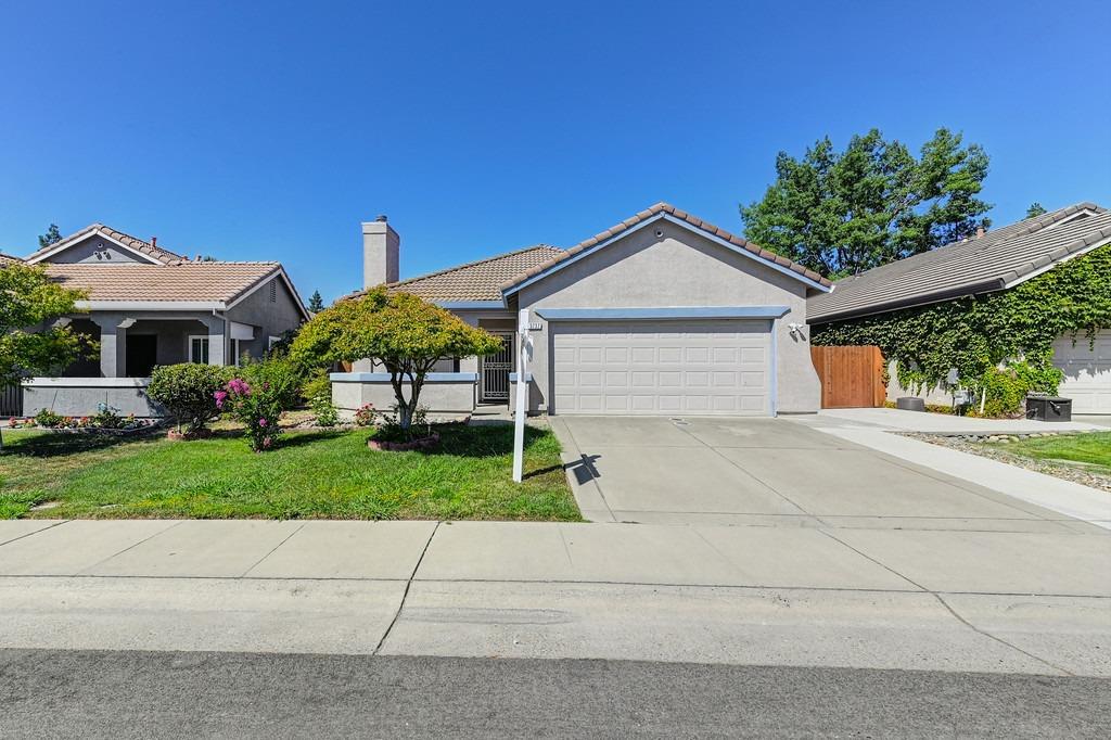 Detail Gallery Image 1 of 1 For 3737 Far Niente Way, Sacramento,  CA 95834 - 3 Beds | 2 Baths