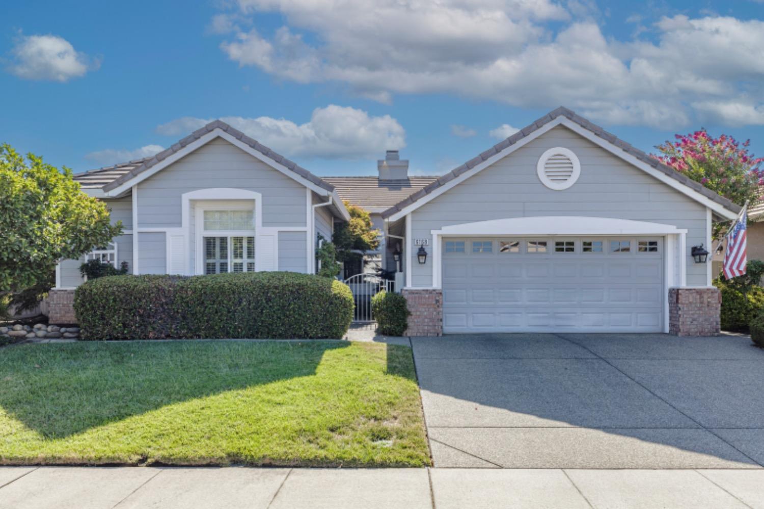 Detail Gallery Image 1 of 1 For 6168 Buckskin Ln, Roseville,  CA 95747 - 3 Beds | 2 Baths