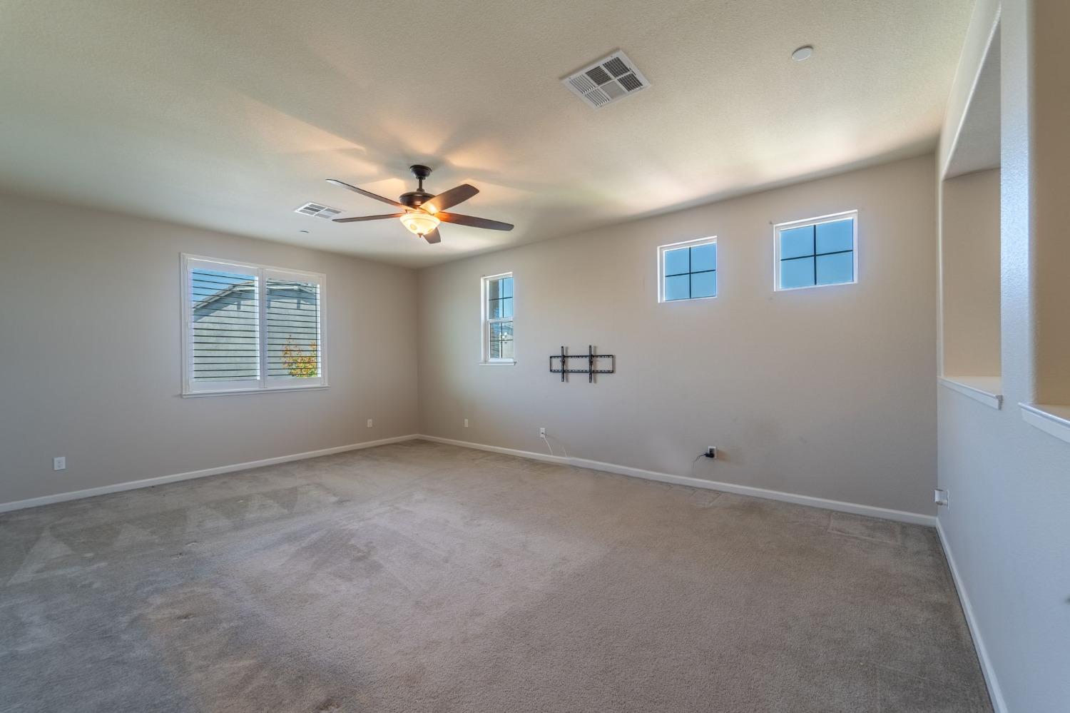 Detail Gallery Image 28 of 59 For 654 Kibbie Ct, Manteca,  CA 95337 - 4 Beds | 3/1 Baths