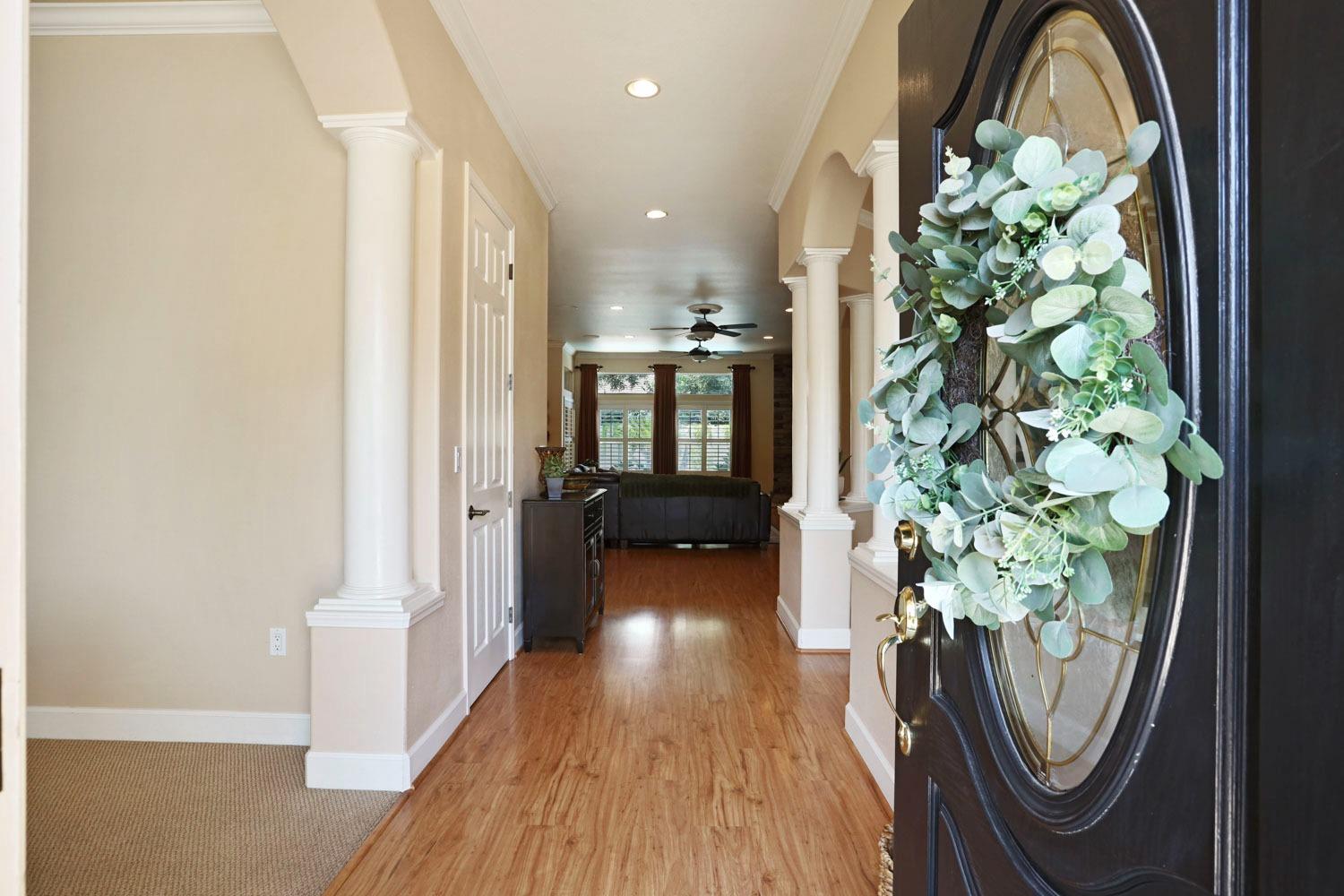 Detail Gallery Image 14 of 67 For 1542 Terracina Cir, Manteca,  CA 95336 - 3 Beds | 2/1 Baths