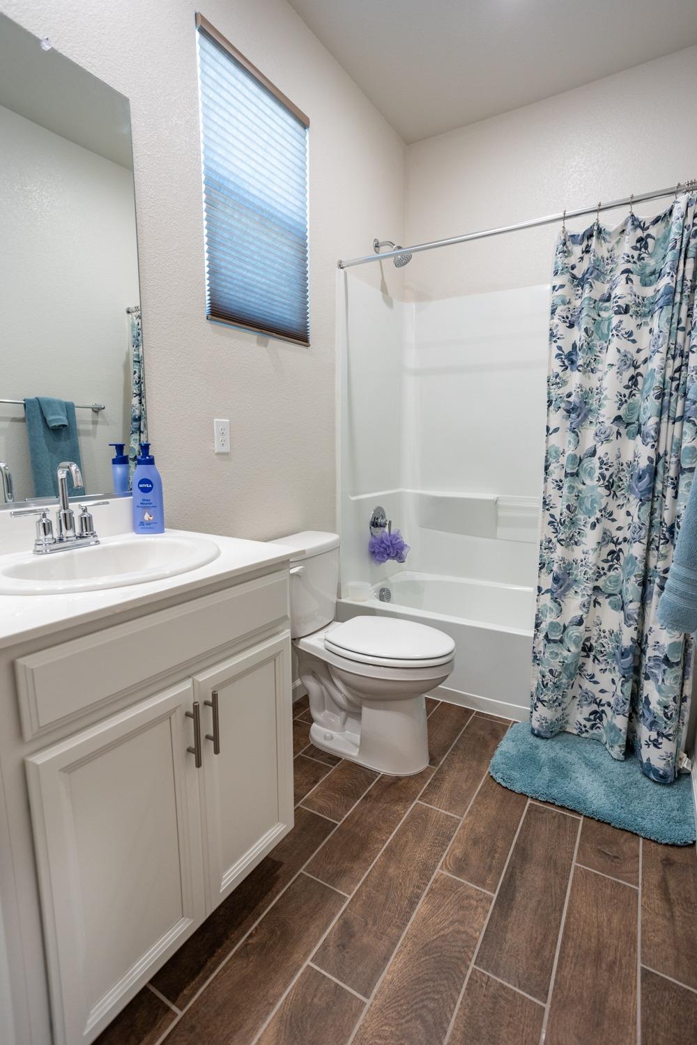 Detail Gallery Image 17 of 20 For 2997 Diablo View Dr, Manteca,  CA 95337 - 4 Beds | 2 Baths