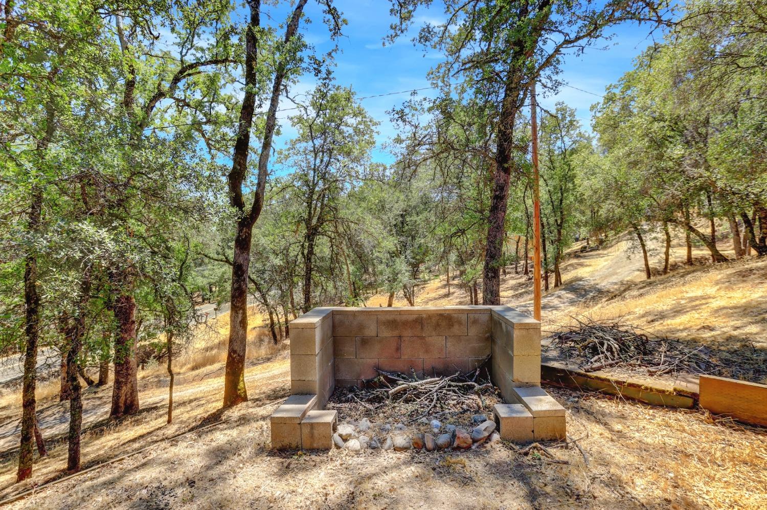 Detail Gallery Image 64 of 93 For 17592 Brewer Rd, Grass Valley,  CA 95949 - 3 Beds | 2 Baths