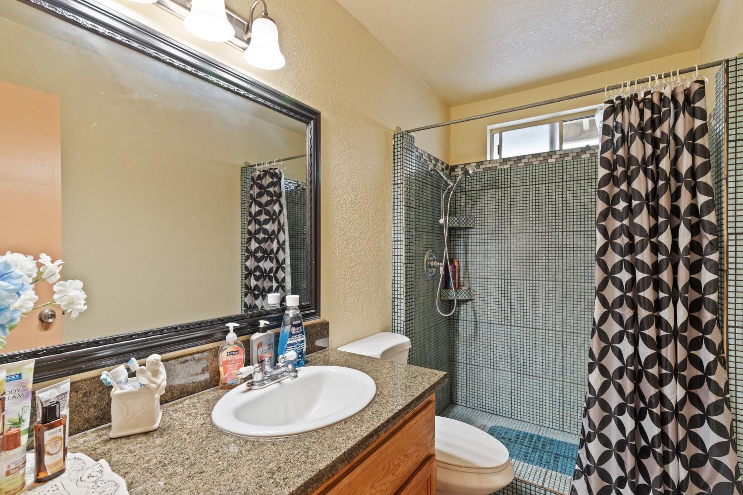 Detail Gallery Image 12 of 20 For 2092 Fern St, Merced,  CA 95348 - 2 Beds | 1 Baths