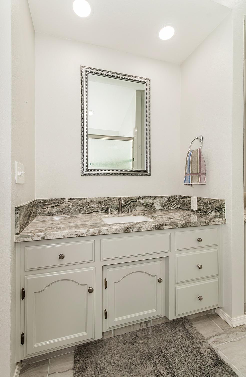 Detail Gallery Image 31 of 64 For 2371 Harold St, Kingsburg,  CA 93631 - 4 Beds | 2/1 Baths