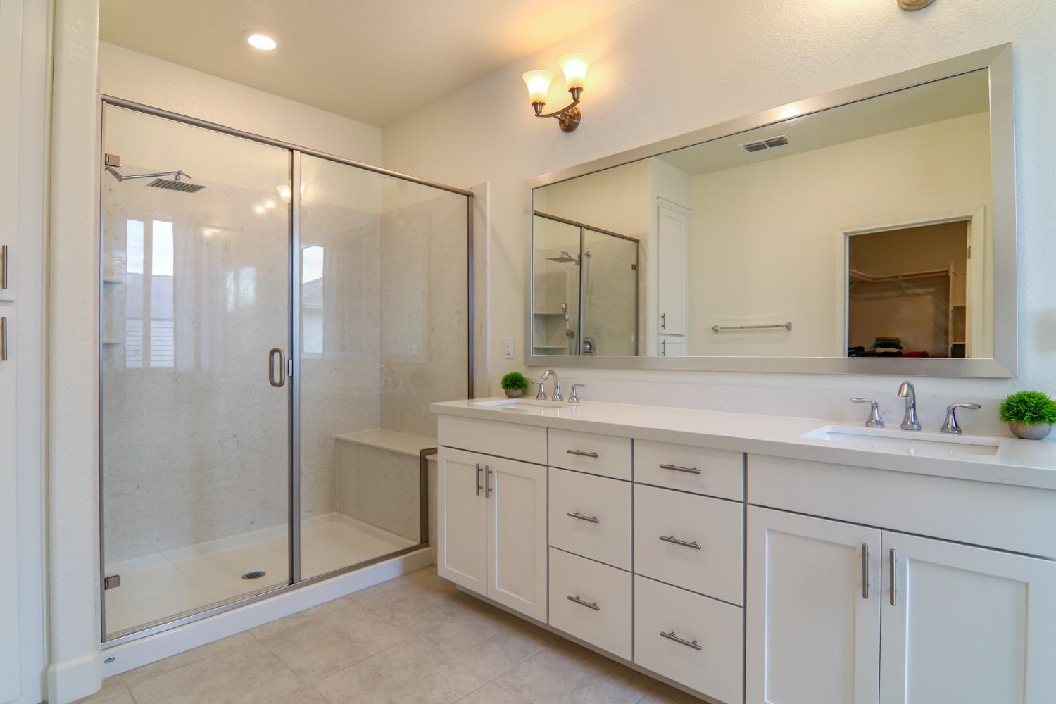 Detail Gallery Image 25 of 53 For 2261 Sierra Village Dr, Roseville,  CA 95747 - 5 Beds | 3/1 Baths