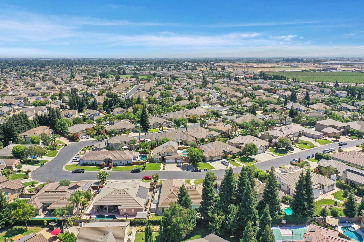 Detail Gallery Image 11 of 67 For 1542 Terracina Cir, Manteca,  CA 95336 - 3 Beds | 2/1 Baths