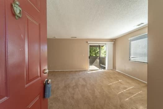 Detail Gallery Image 4 of 17 For 426 Cherry Ln #G,  Manteca,  CA 95337 - 2 Beds | 1 Baths