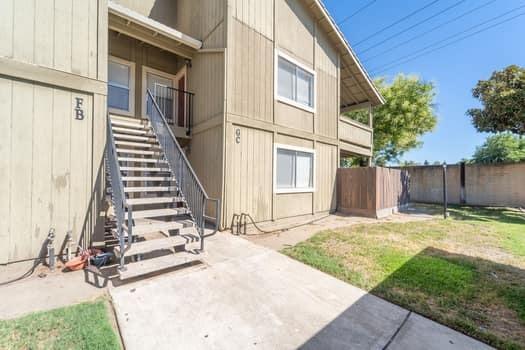 Detail Gallery Image 2 of 17 For 426 Cherry Ln #G,  Manteca,  CA 95337 - 2 Beds | 1 Baths