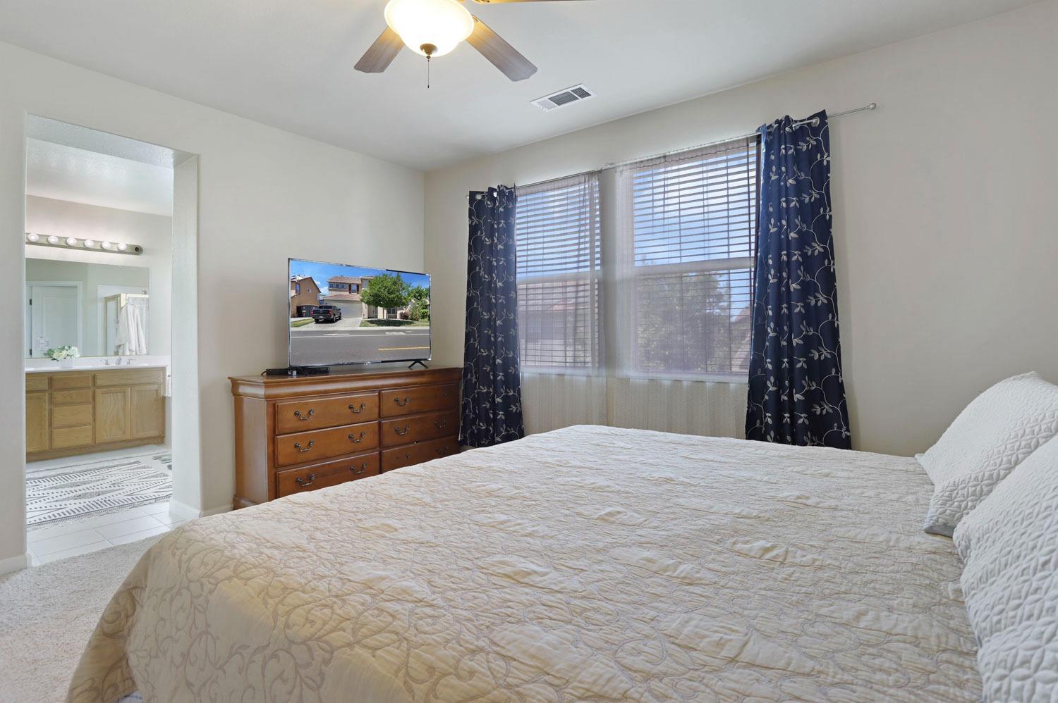 Detail Gallery Image 38 of 51 For 1711 Matterhorn St, Manteca,  CA 95337 - 4 Beds | 2/1 Baths