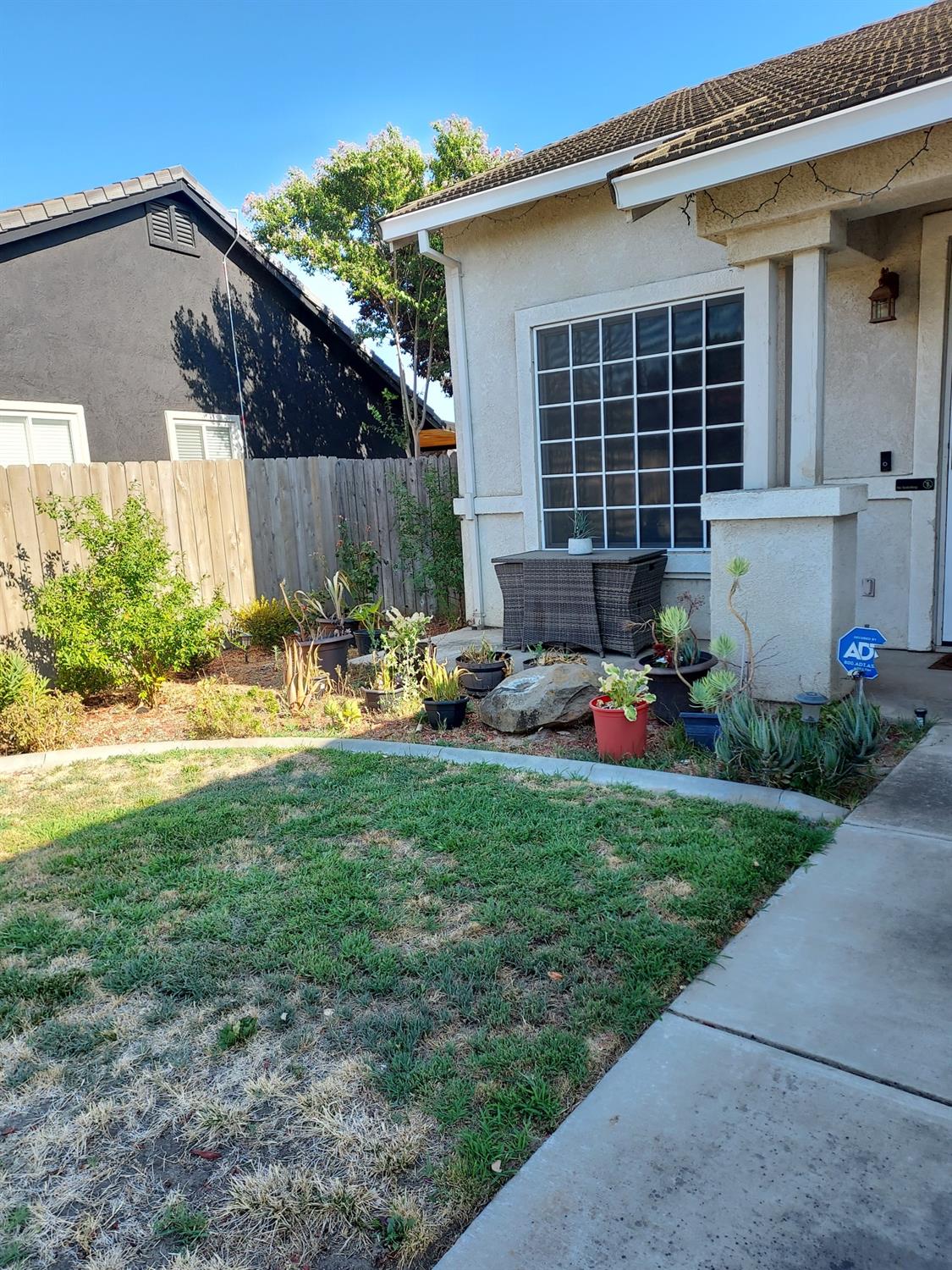 Detail Gallery Image 3 of 46 For 1874 E Basil Dr, Manteca,  CA 95336 - 4 Beds | 2 Baths