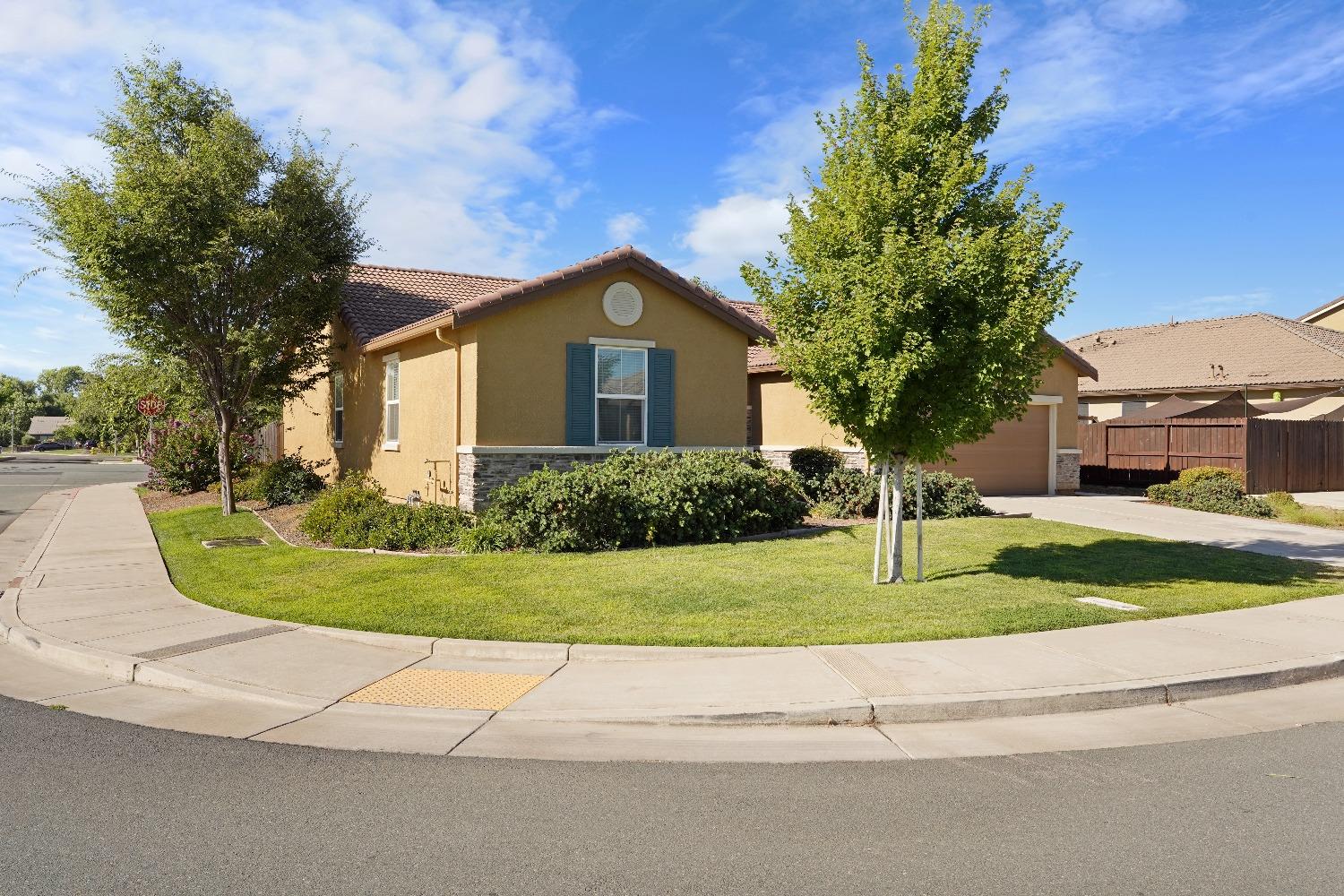 Detail Gallery Image 5 of 47 For 812 Taft Way, Galt,  CA 95632 - 3 Beds | 2 Baths