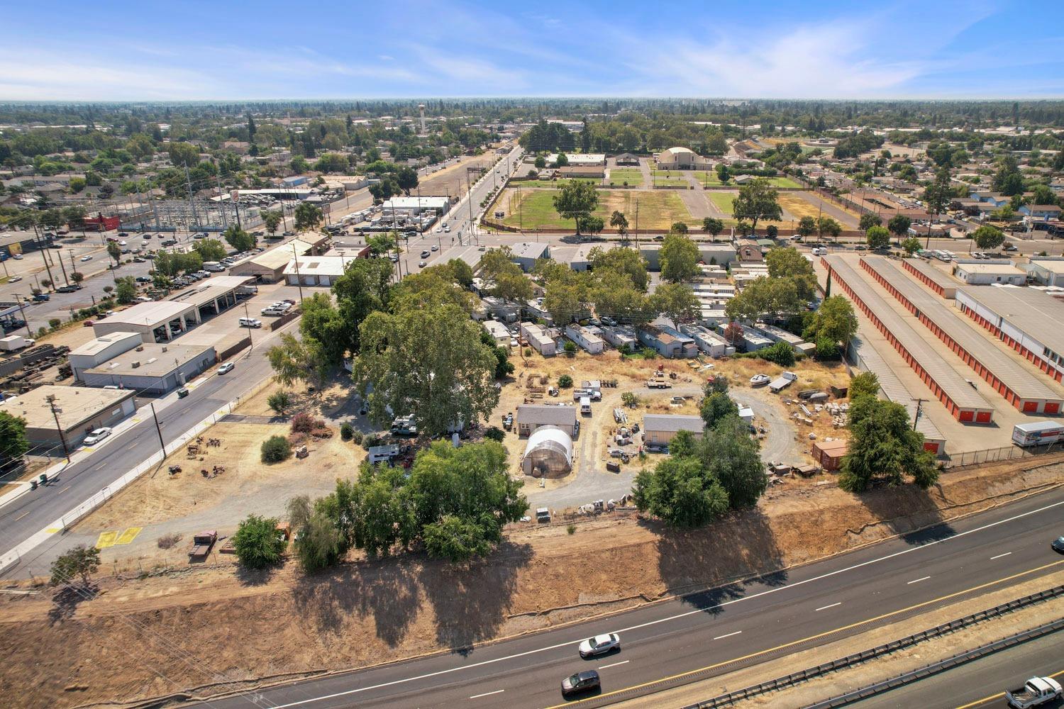 Detail Gallery Image 4 of 28 For 639 E Lockeford St, Lodi,  CA 95240 - 0 Beds | 0 Baths