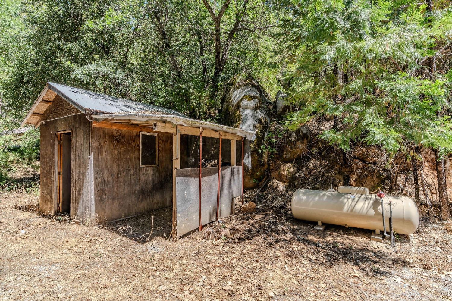 Detail Gallery Image 44 of 52 For 2450 Skull Flat Road, West Point,  CA 95255 - 4 Beds | 2/1 Baths