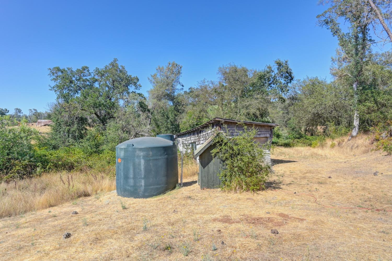 Detail Gallery Image 35 of 42 For 4460 Grass Valley Hwy, Auburn,  CA 95602 - 3 Beds | 2/1 Baths