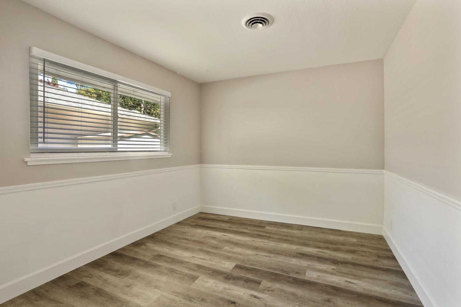 Detail Gallery Image 17 of 35 For 2555 Porter Way, Stockton,  CA 95207 - 3 Beds | 2 Baths