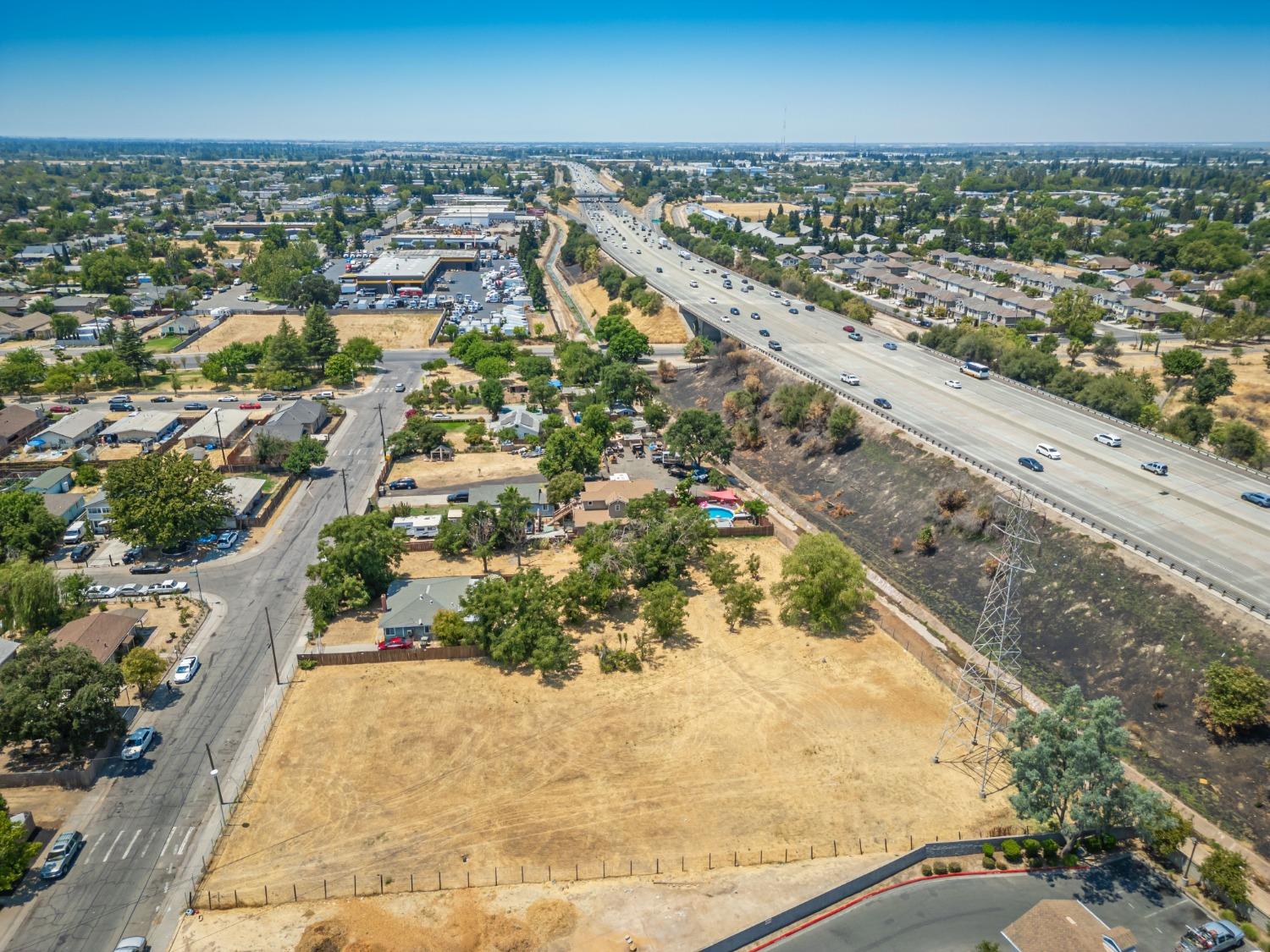 North Avenue, Sacramento, California image 9