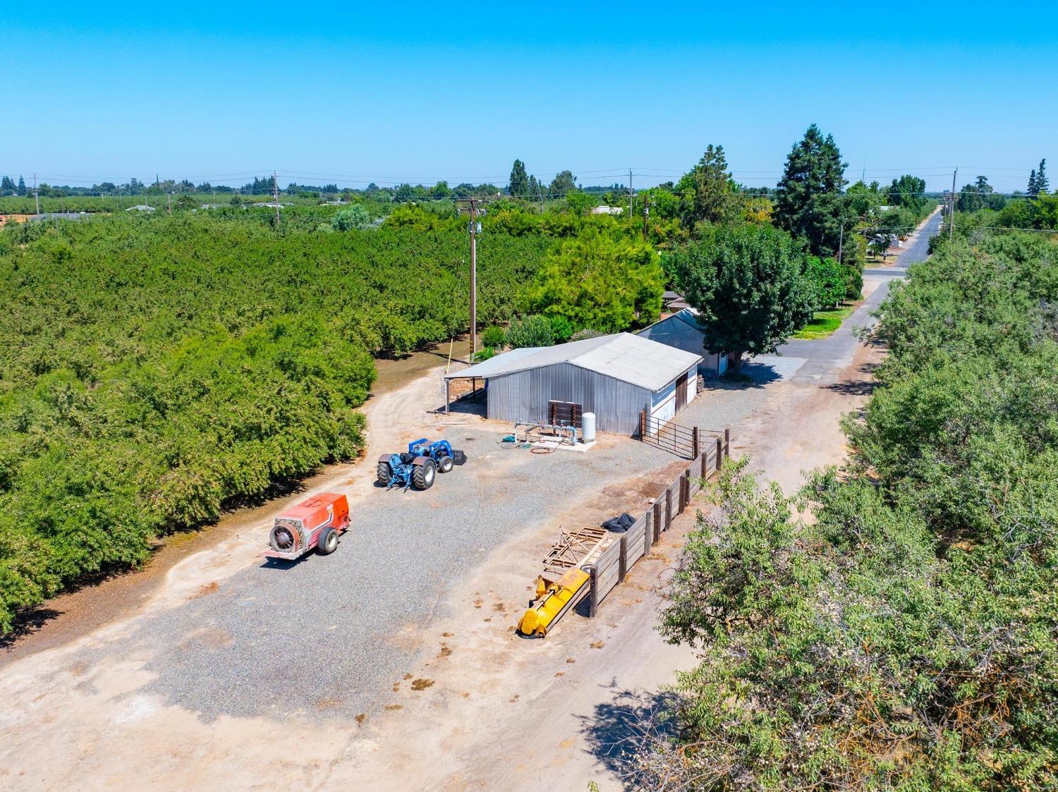 Detail Gallery Image 5 of 48 For 9374 Yosemite Blvd, Modesto,  CA 95357 - 3 Beds | 1 Baths