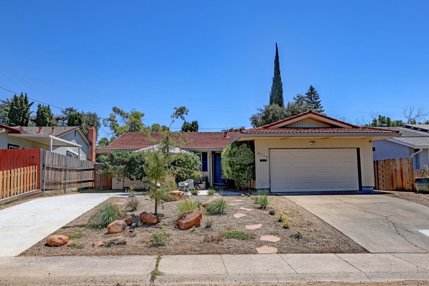 Detail Gallery Image 1 of 1 For 6716 Woodmore Oaks Dr, Orangevale,  CA 95662 - 3 Beds | 2 Baths