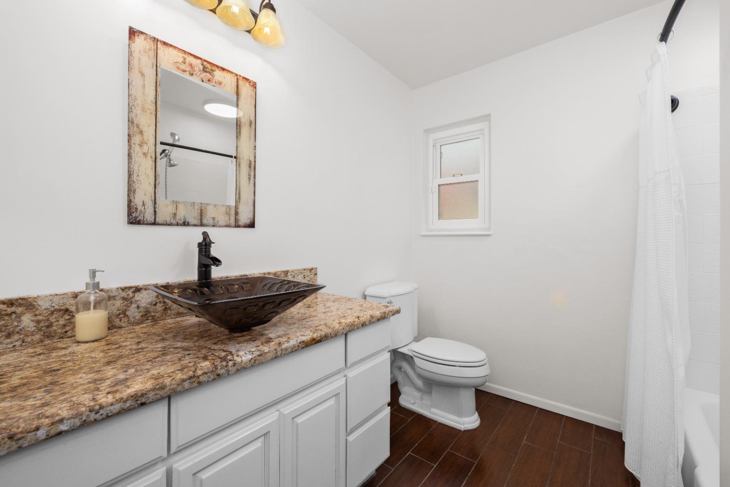 Detail Gallery Image 23 of 33 For 3932 Horseshoe Cir, Loomis,  CA 95650 - 3 Beds | 2/1 Baths