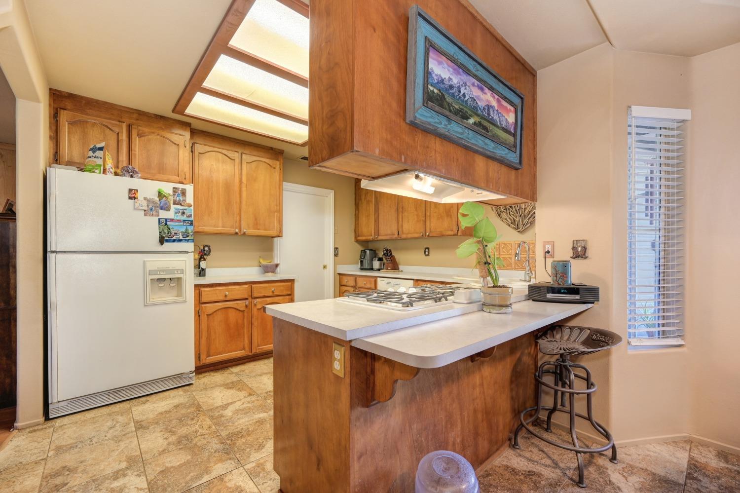 Detail Gallery Image 12 of 42 For 4460 Grass Valley Hwy, Auburn,  CA 95602 - 3 Beds | 2/1 Baths