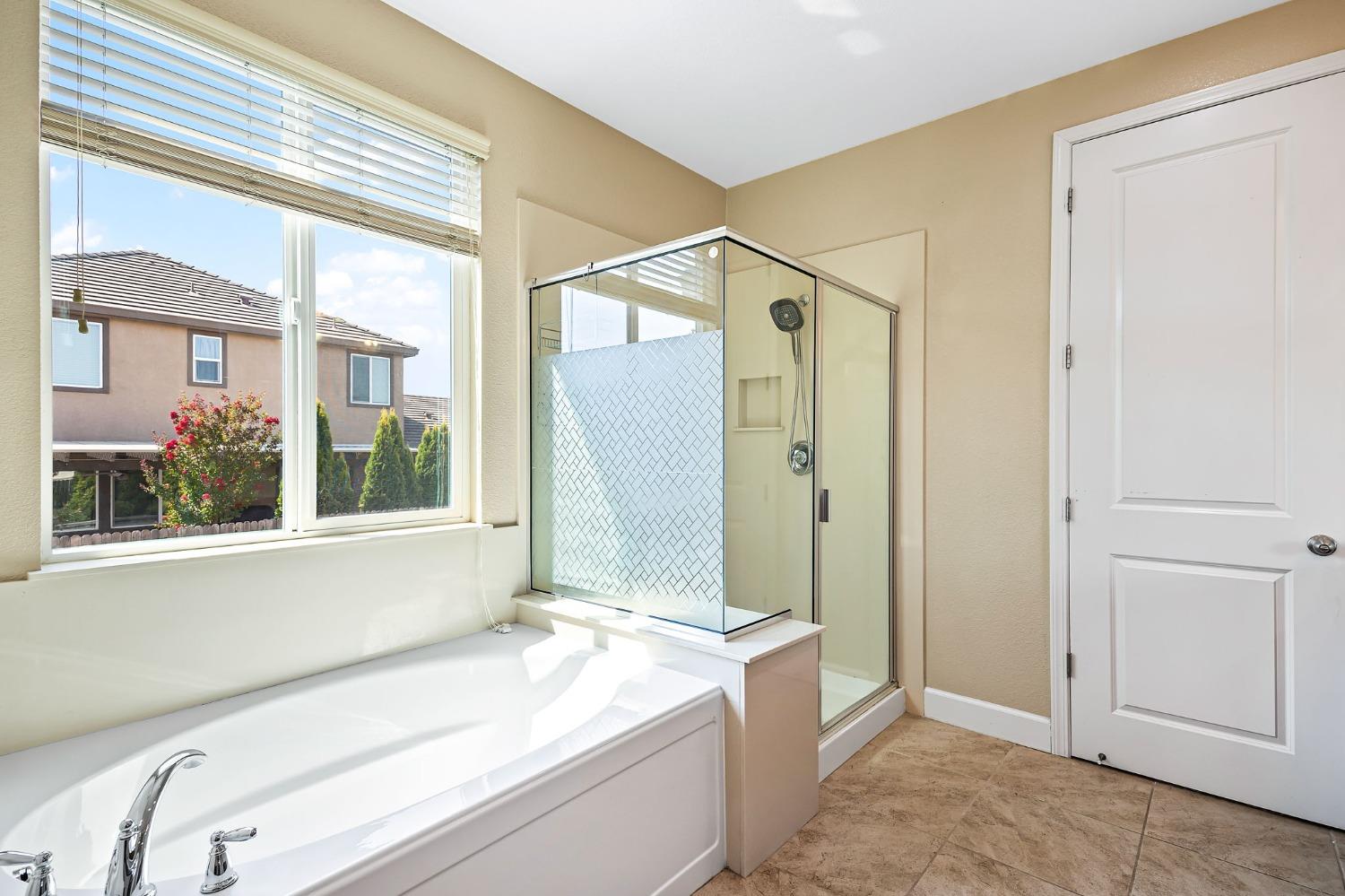 Detail Gallery Image 39 of 54 For 1396 Skibbereen Way, Rocklin,  CA 95765 - 5 Beds | 3/1 Baths