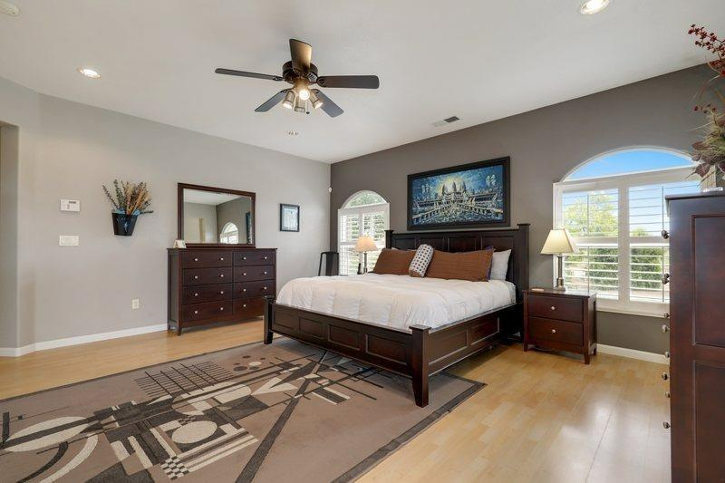 Detail Gallery Image 8 of 30 For 12172 Lone Oak Rd, Waterford,  CA 95386 - 4 Beds | 4/1 Baths