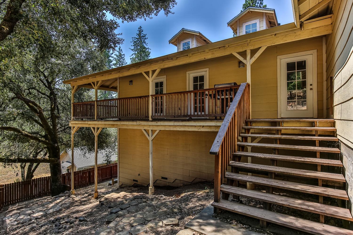 Detail Gallery Image 9 of 39 For 820 Poverty Hill Dr, Placerville,  CA 95667 - 3 Beds | 2 Baths