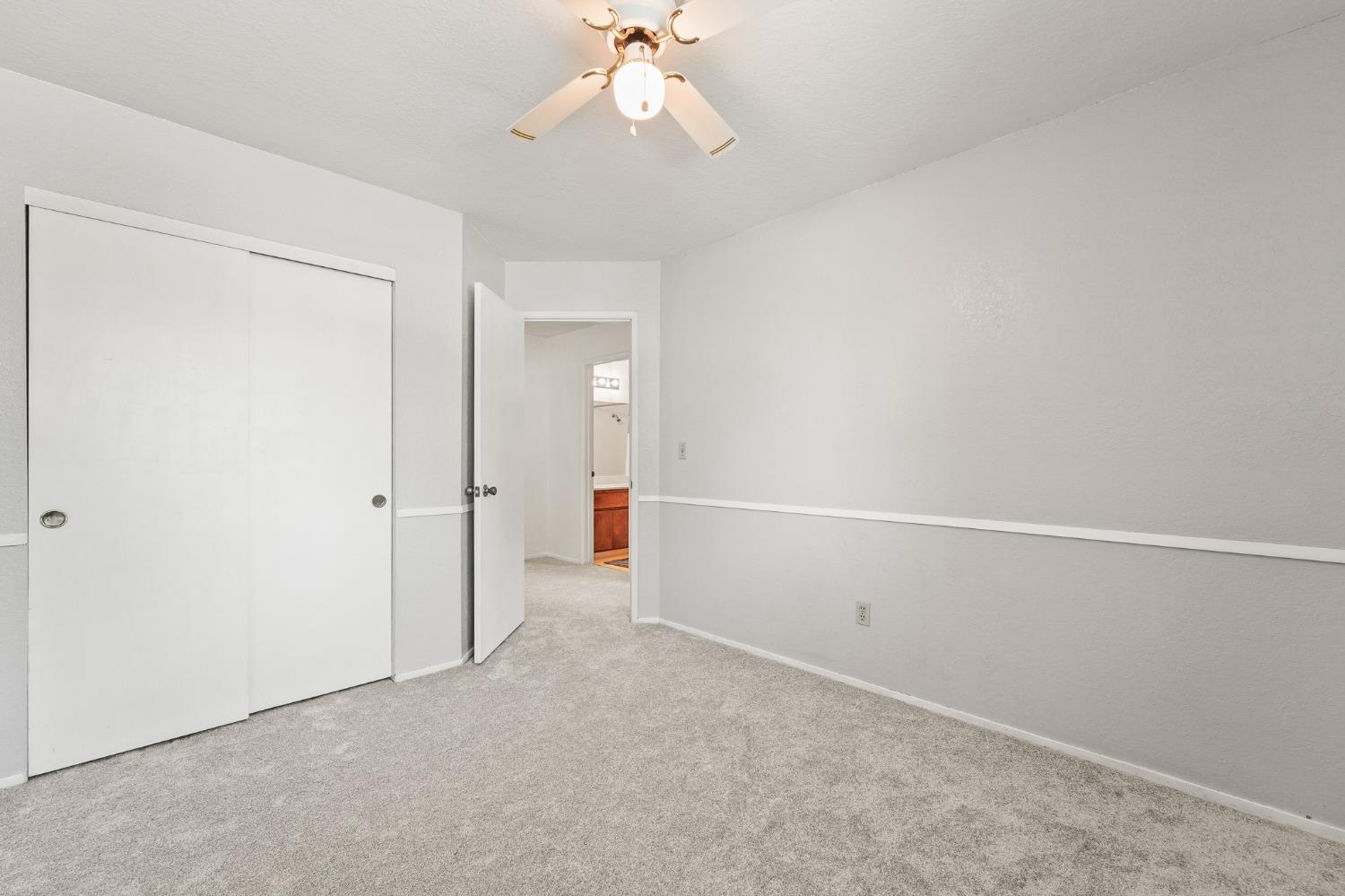 Detail Gallery Image 13 of 22 For 3708 Terneuzen Ave, Modesto,  CA 95356 - 3 Beds | 2/1 Baths