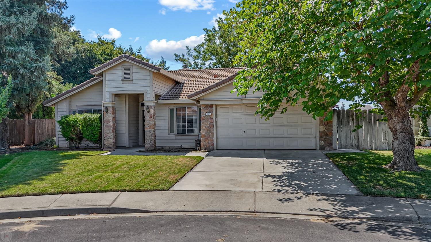 Tumbleweed Court, Oakdale, California image 2