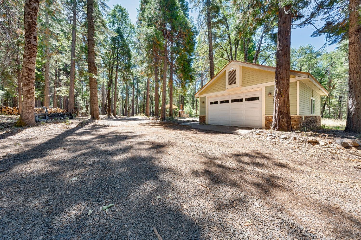 Hide Away Loop, Alta, California image 1