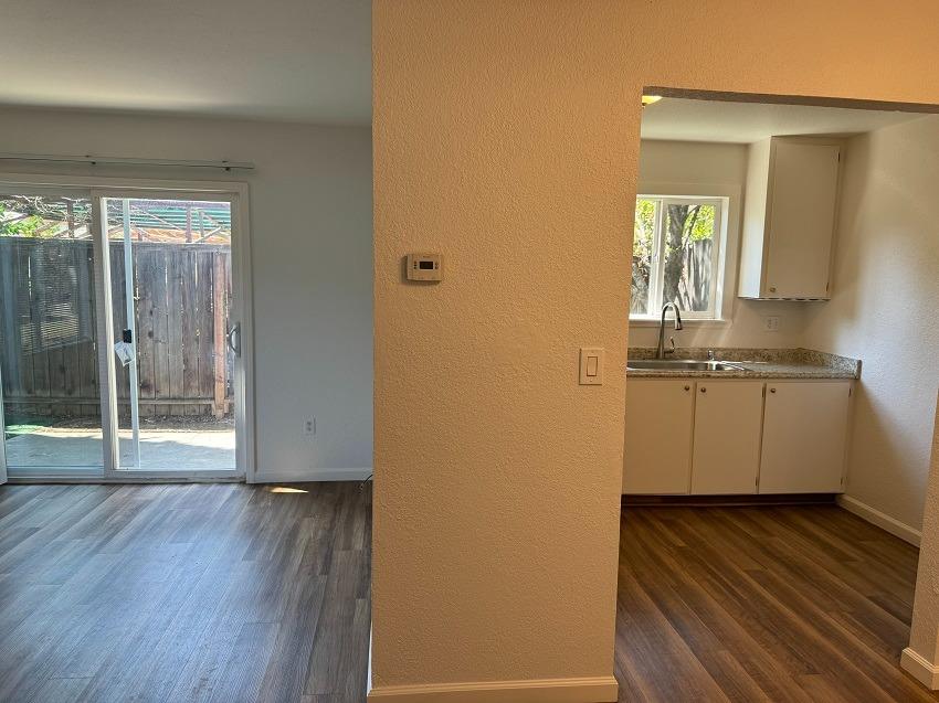 Detail Gallery Image 9 of 36 For 2315 East St, Tracy,  CA 95376 - 2 Beds | 1/1 Baths