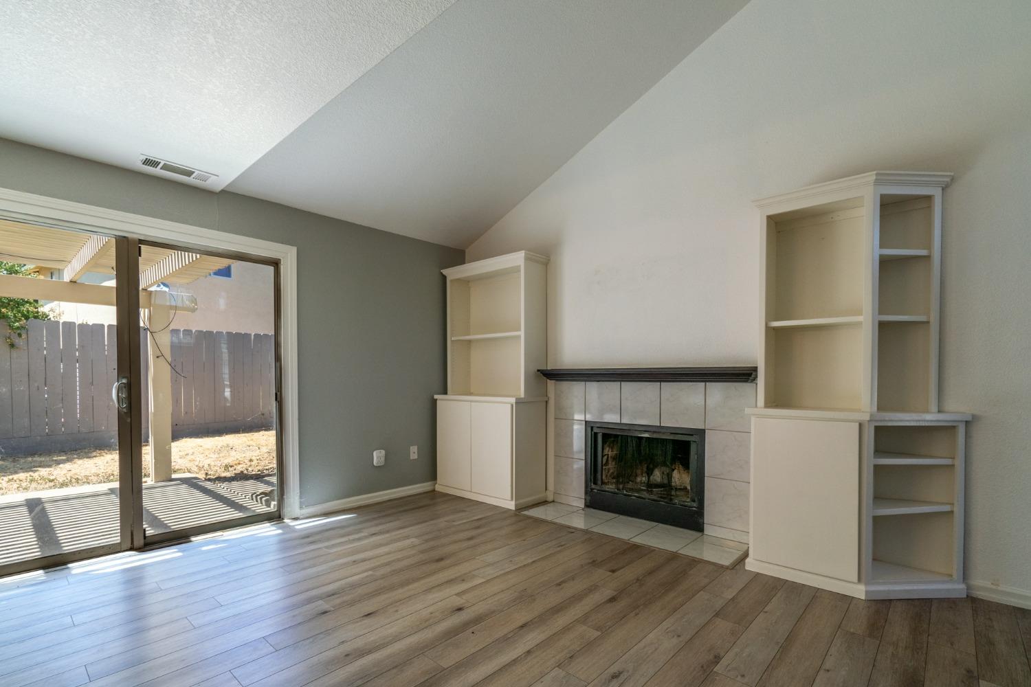 Detail Gallery Image 9 of 26 For 117 Westview Ln, Jackson,  CA 95642 - 3 Beds | 2/1 Baths