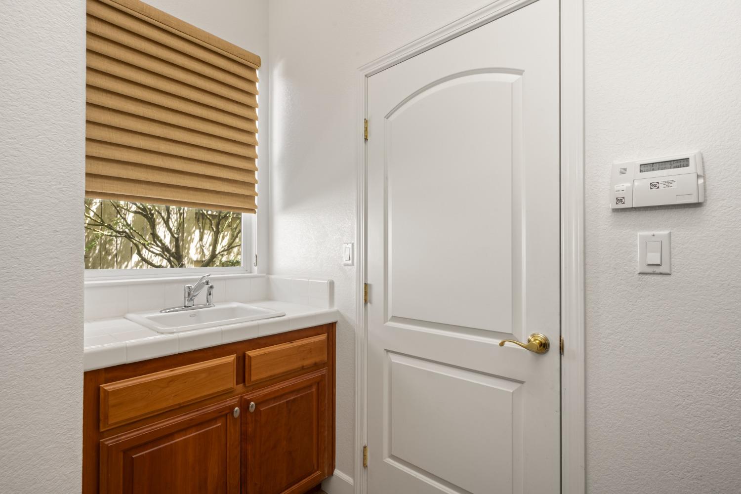 Detail Gallery Image 32 of 69 For 9556 Sun Poppy Way, El Dorado Hills,  CA 95762 - 2 Beds | 2/1 Baths