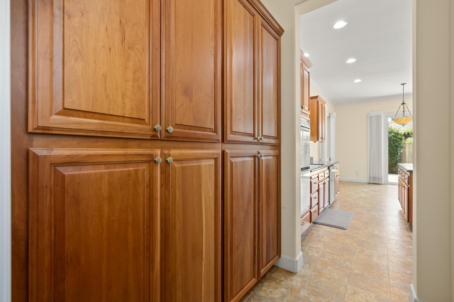 Detail Gallery Image 28 of 69 For 9556 Sun Poppy Way, El Dorado Hills,  CA 95762 - 2 Beds | 2/1 Baths