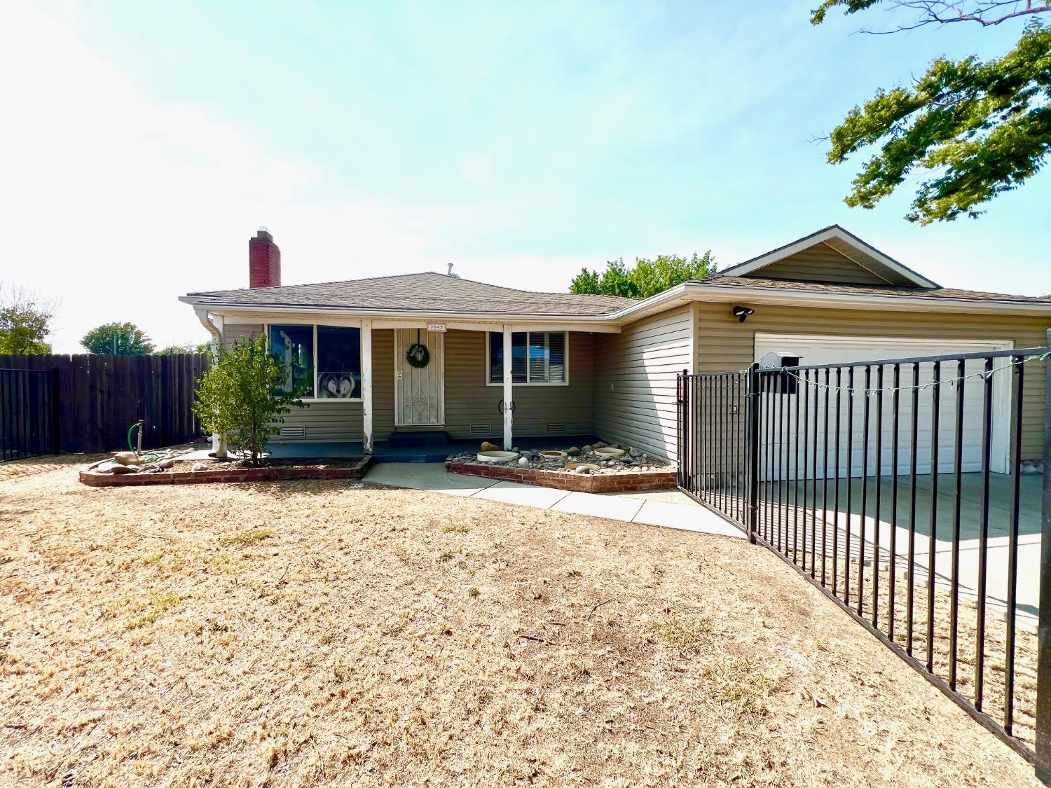 Detail Gallery Image 1 of 1 For 7642 18th St, Sacramento,  CA 95832 - 3 Beds | 2 Baths