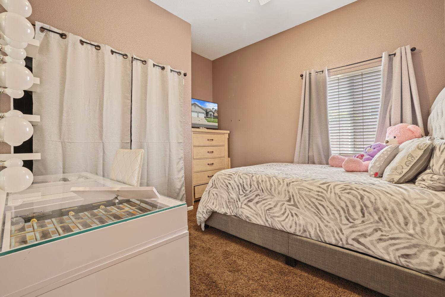 Detail Gallery Image 15 of 39 For 3153 Joshua Tree Cir, Stockton,  CA 95209 - 4 Beds | 2 Baths