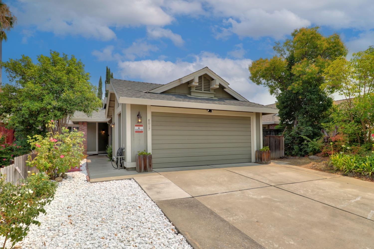 Detail Gallery Image 1 of 1 For 8017 Benz Ct, Sacramento,  CA 95828 - 3 Beds | 2 Baths