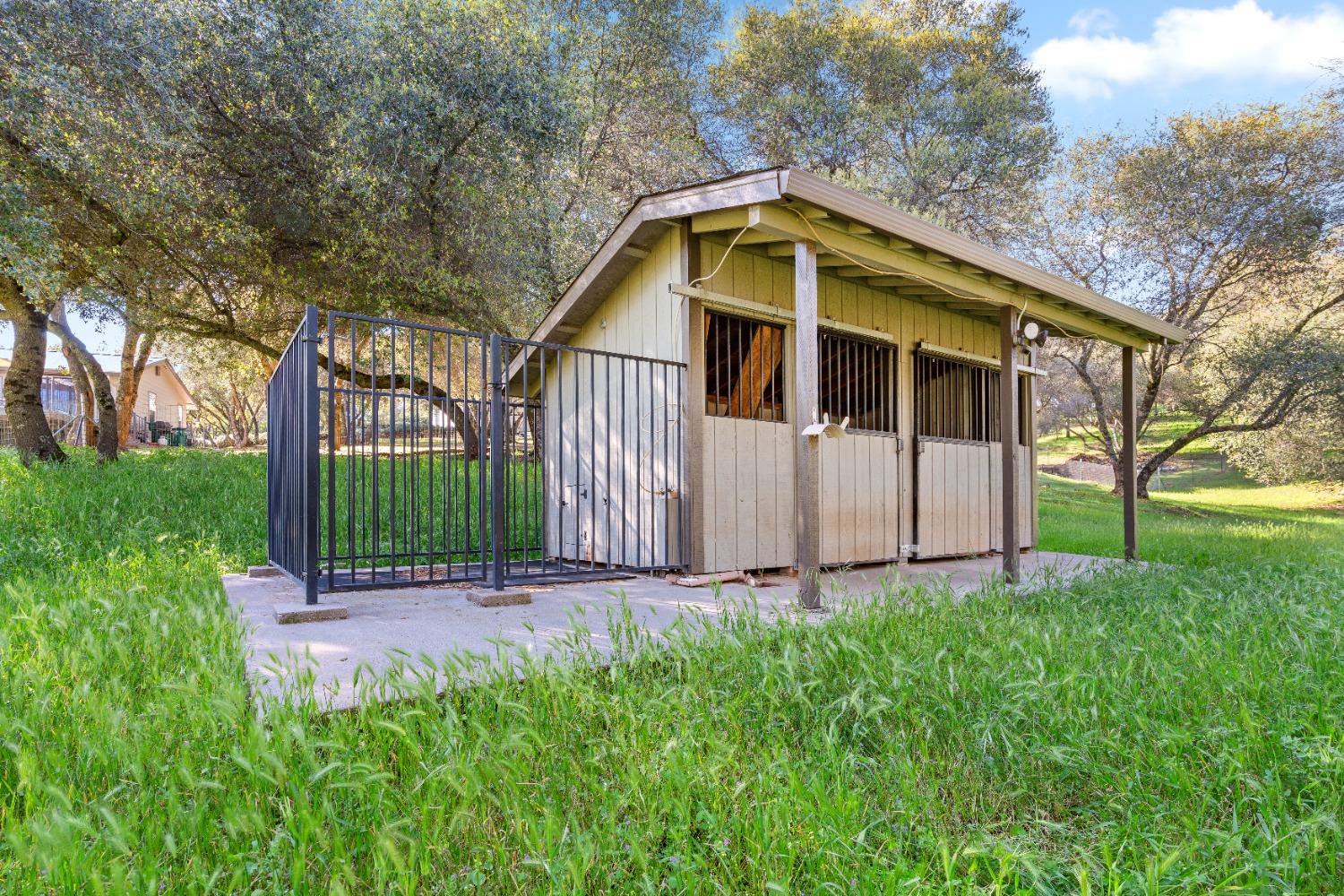 Detail Gallery Image 32 of 73 For 10381 Donna Way, Penn Valley,  CA 95946 - 4 Beds | 2 Baths