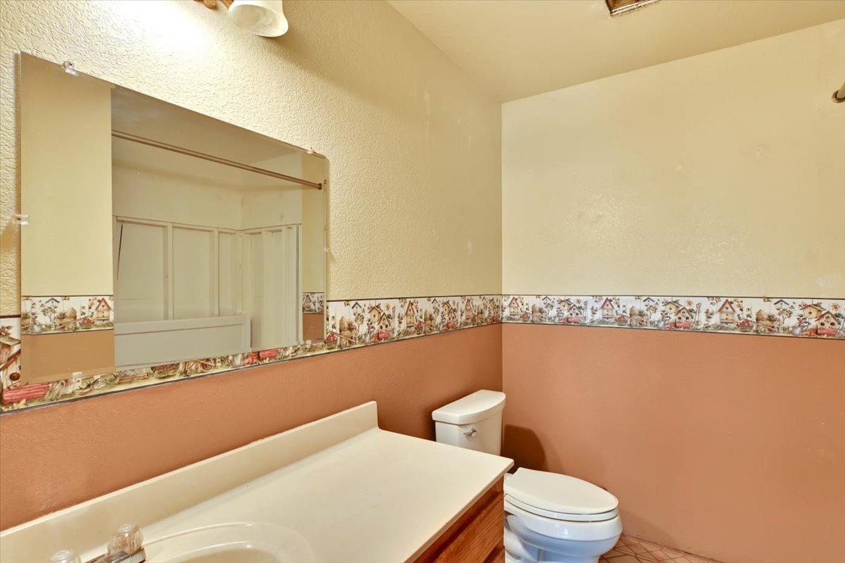 Detail Gallery Image 18 of 48 For 2050 Pleasant Grove Ln, Bangor,  CA 95901 - 3 Beds | 2 Baths