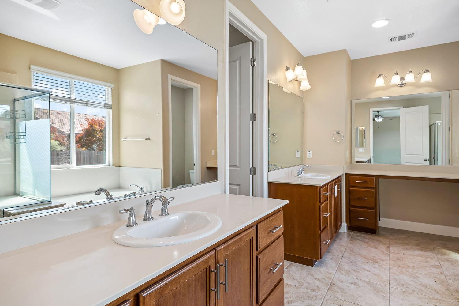 Detail Gallery Image 37 of 54 For 1396 Skibbereen Way, Rocklin,  CA 95765 - 5 Beds | 3/1 Baths