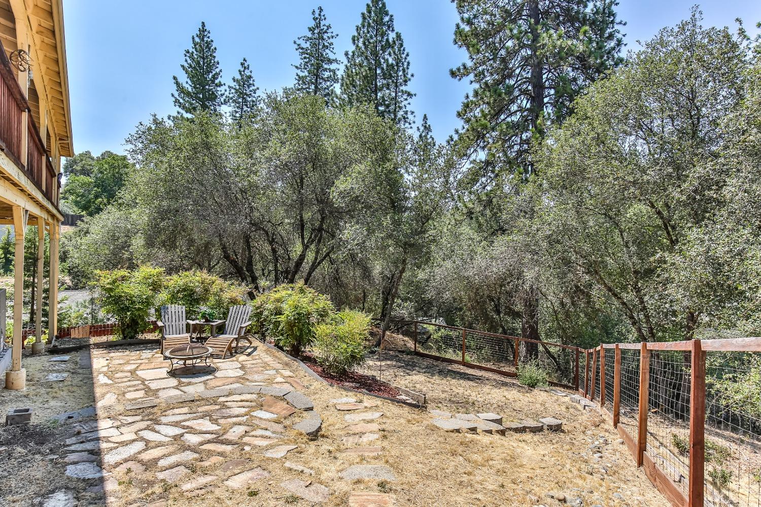 Detail Gallery Image 7 of 39 For 820 Poverty Hill Dr, Placerville,  CA 95667 - 3 Beds | 2 Baths