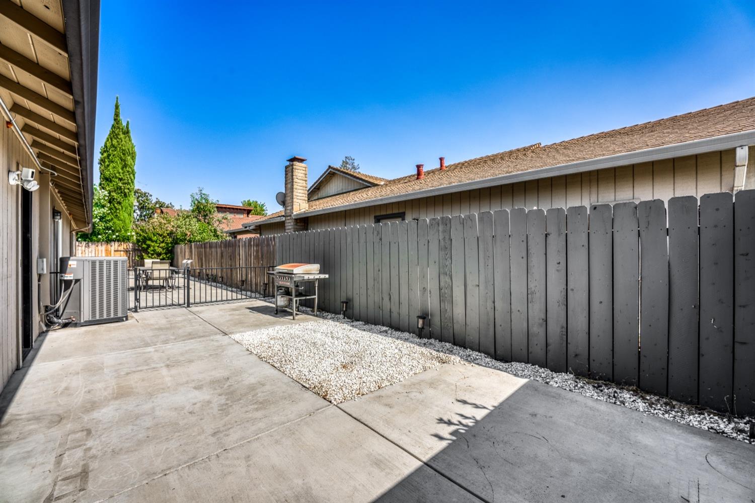 Detail Gallery Image 28 of 33 For 9552 Majestic Ln, Stockton,  CA 95209 - 3 Beds | 2 Baths