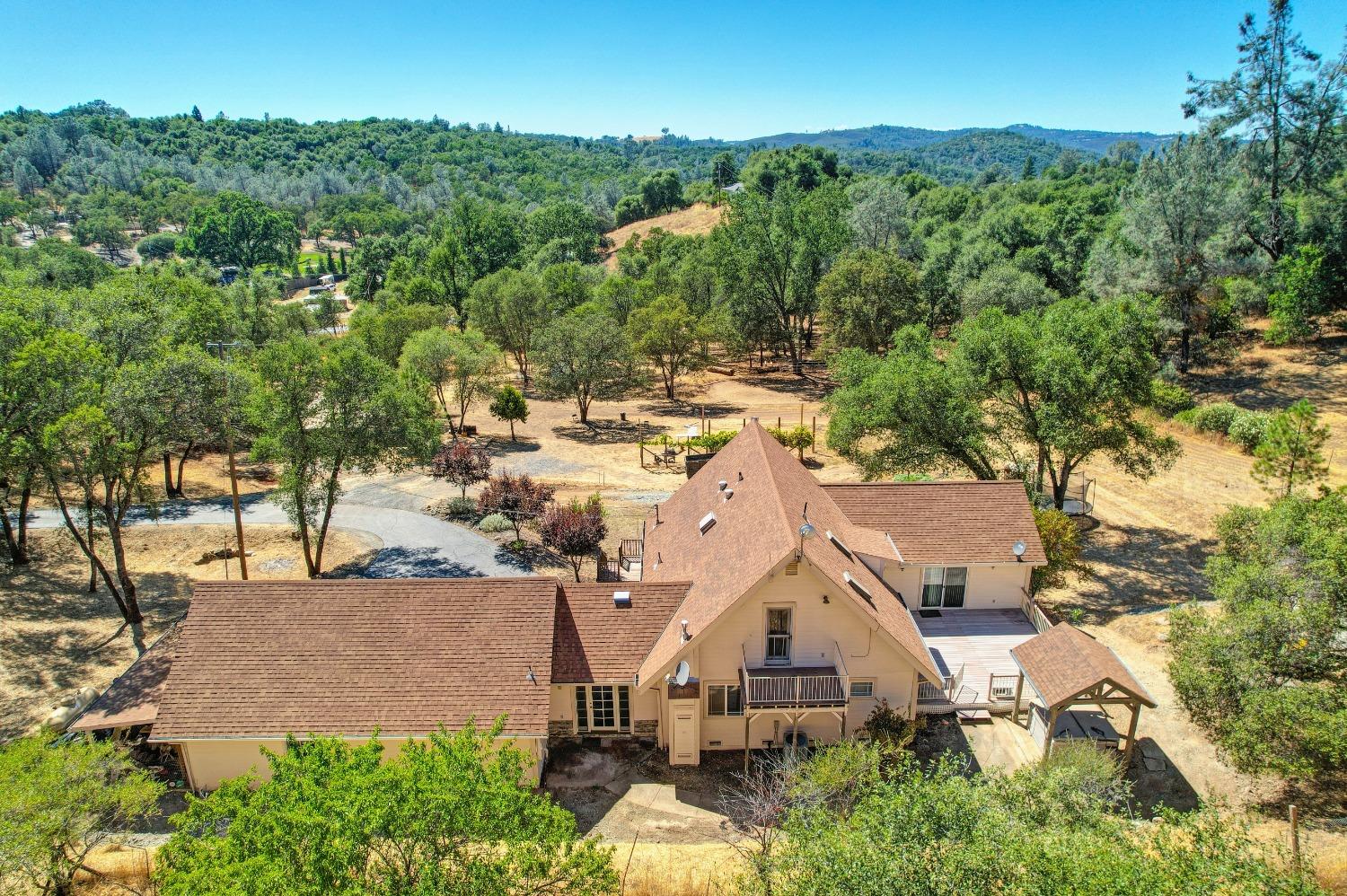 Detail Gallery Image 92 of 99 For 1486 Golden Spur Dr, Placerville,  CA 95667 - 3 Beds | 2 Baths