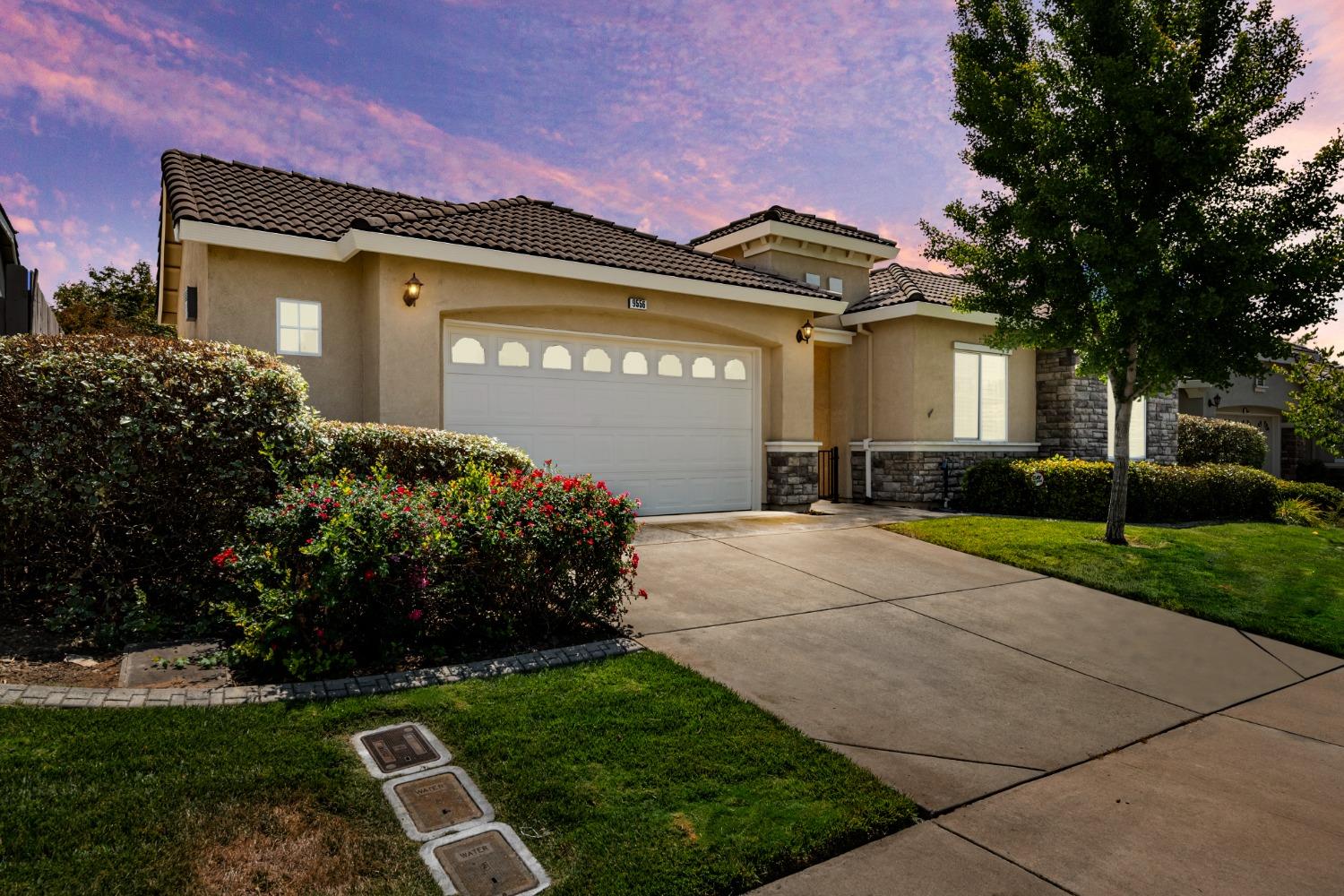 Detail Gallery Image 3 of 69 For 9556 Sun Poppy Way, El Dorado Hills,  CA 95762 - 2 Beds | 2/1 Baths