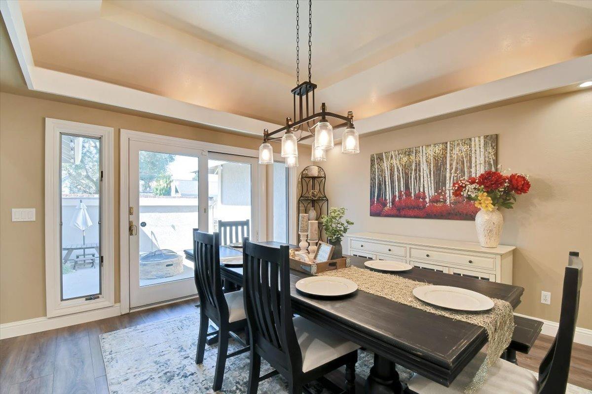 Detail Gallery Image 10 of 73 For 1728 Columbia Dr, Yuba City,  CA 95991 - 4 Beds | 2/1 Baths