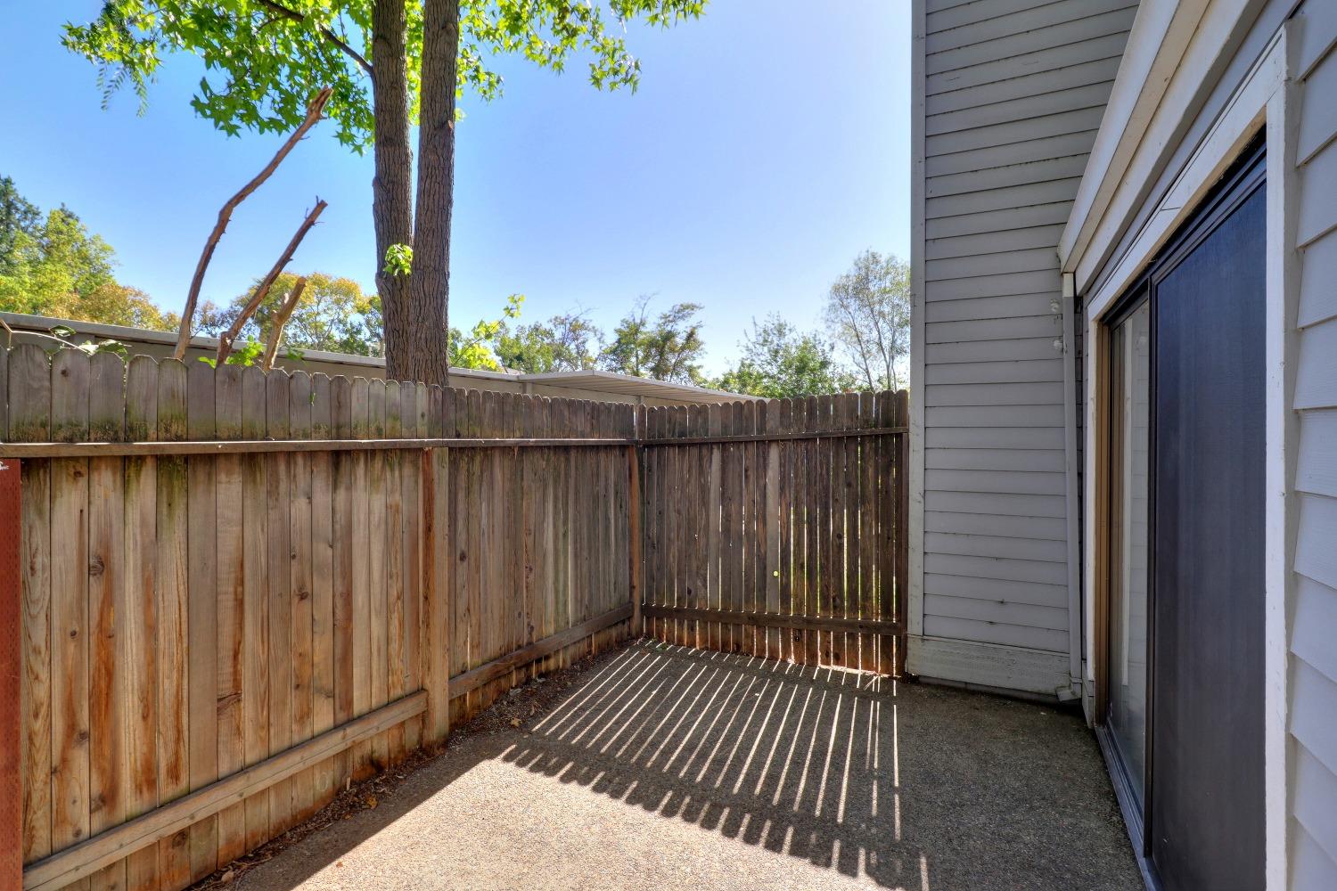 Detail Gallery Image 20 of 22 For 1505 Hood Rd #F,  Sacramento,  CA 95825 - 2 Beds | 2 Baths